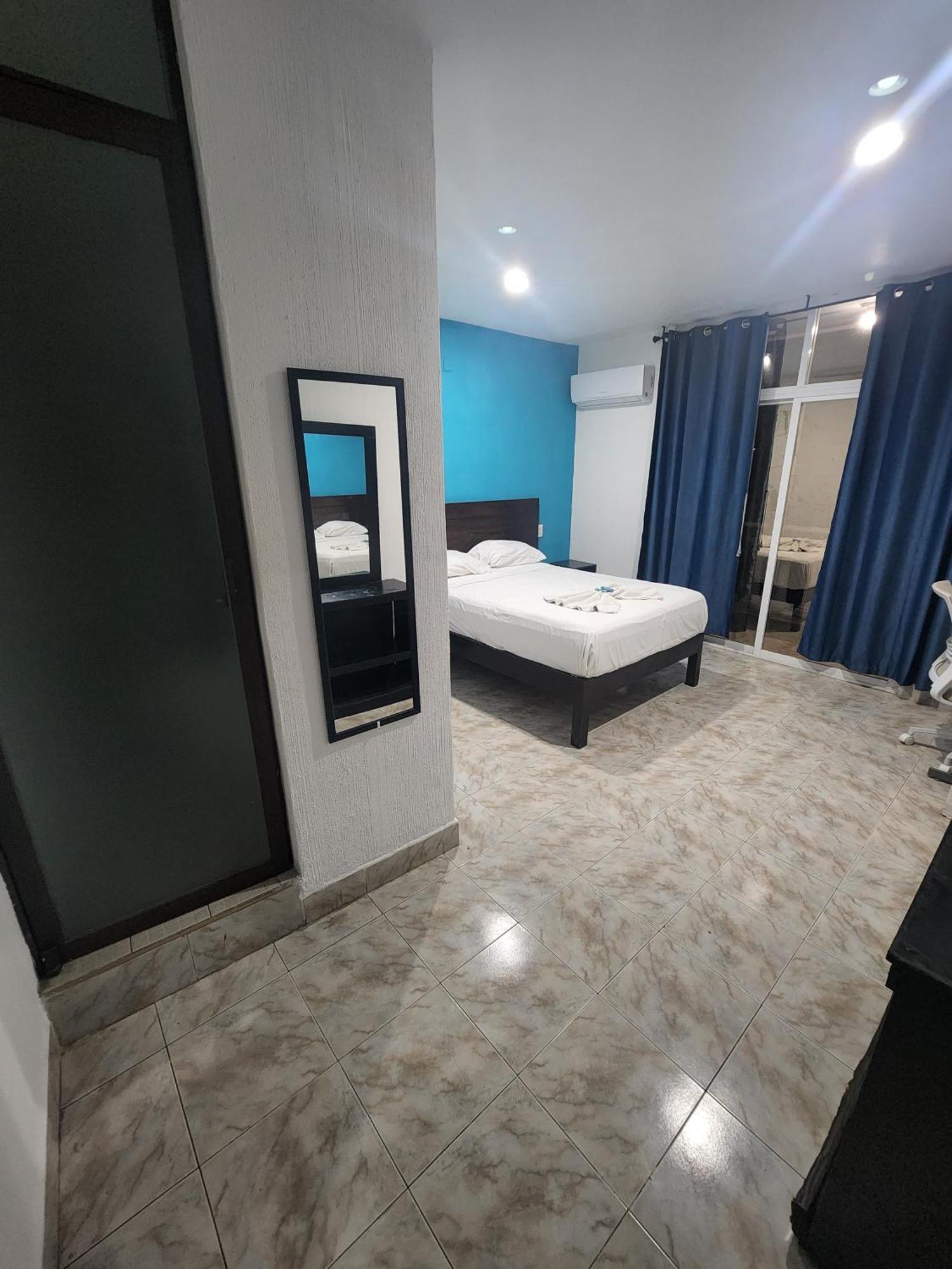 Hotel Turquesa Плайя-дель-Кармен Екстер'єр фото